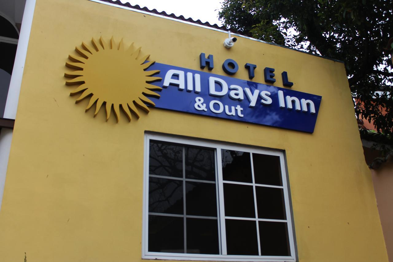 All Days Inn And Out San Salvador Exterior foto